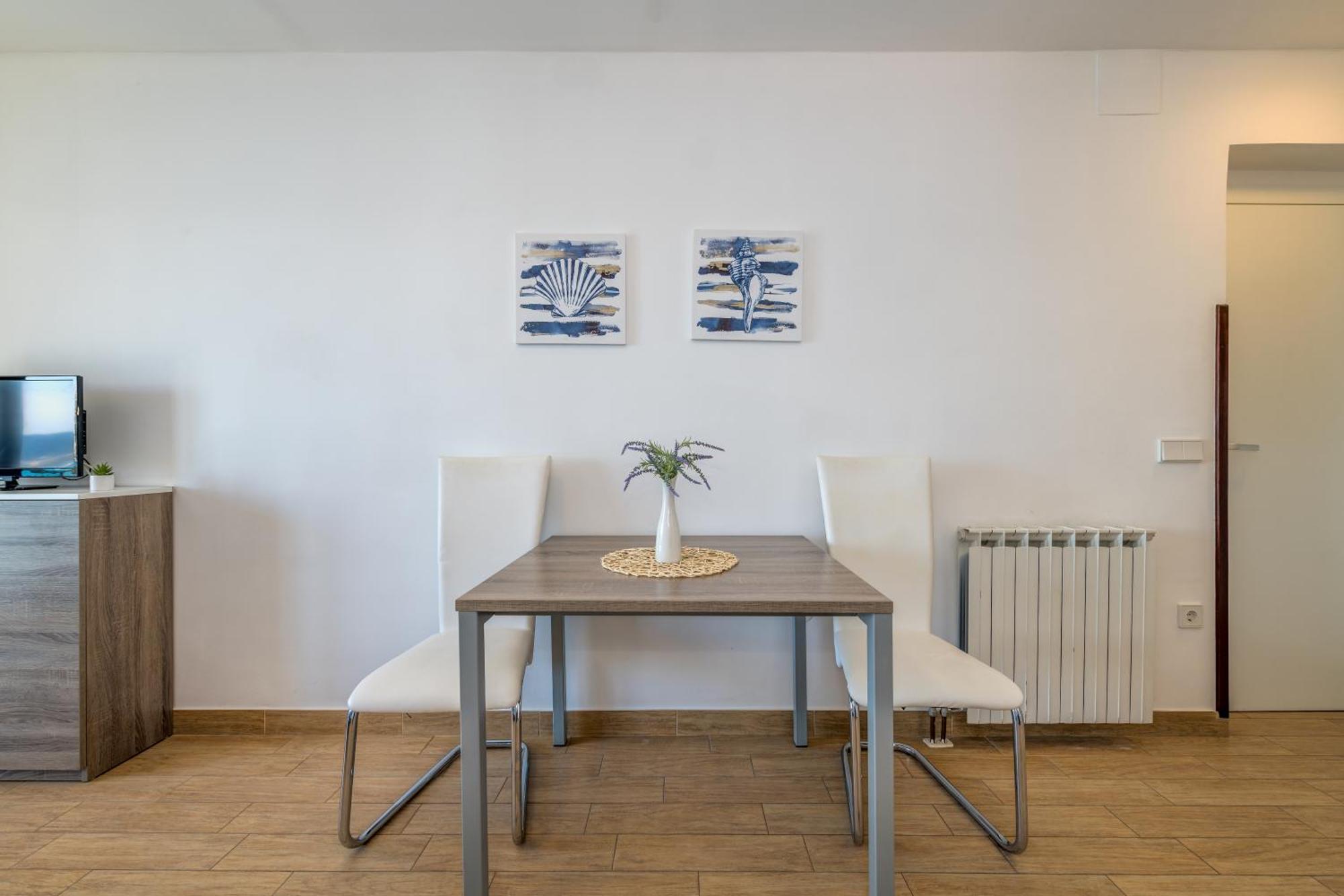 טרוגיר Apartments G חדר תמונה